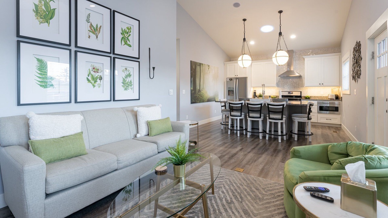 Photo of Livingroom in Fairview