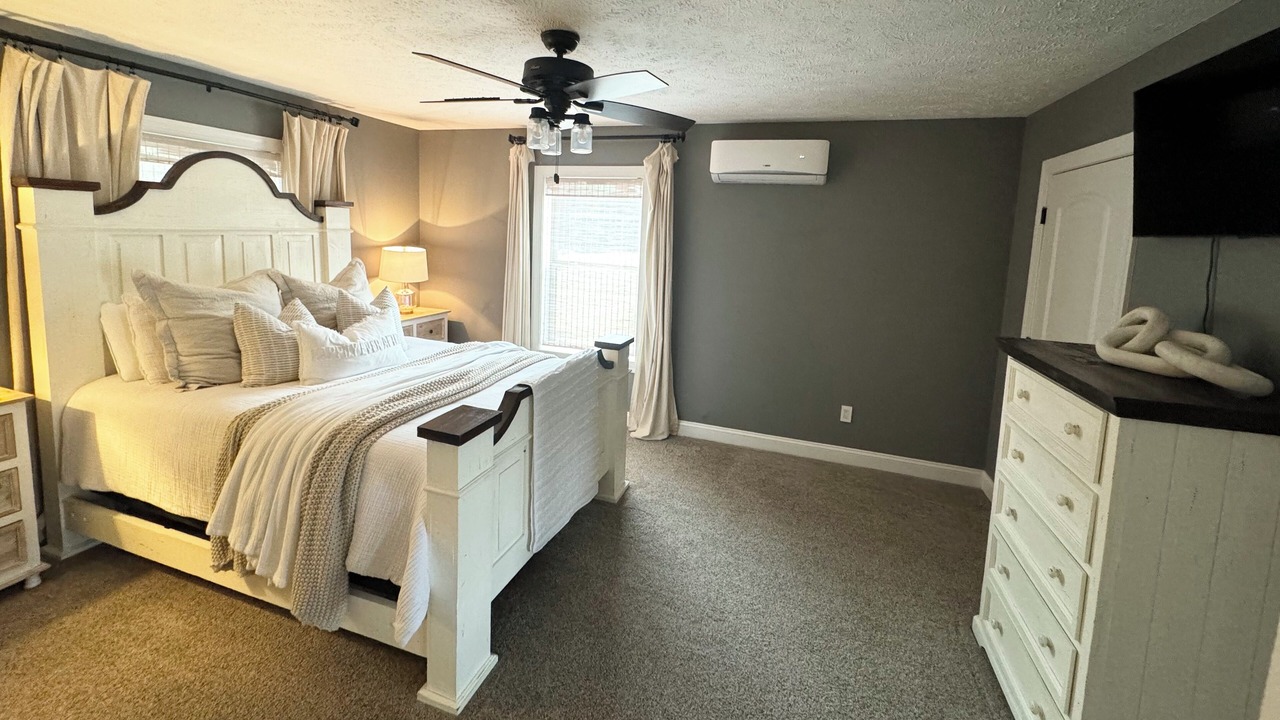 Photo of Bedroom in Henderson