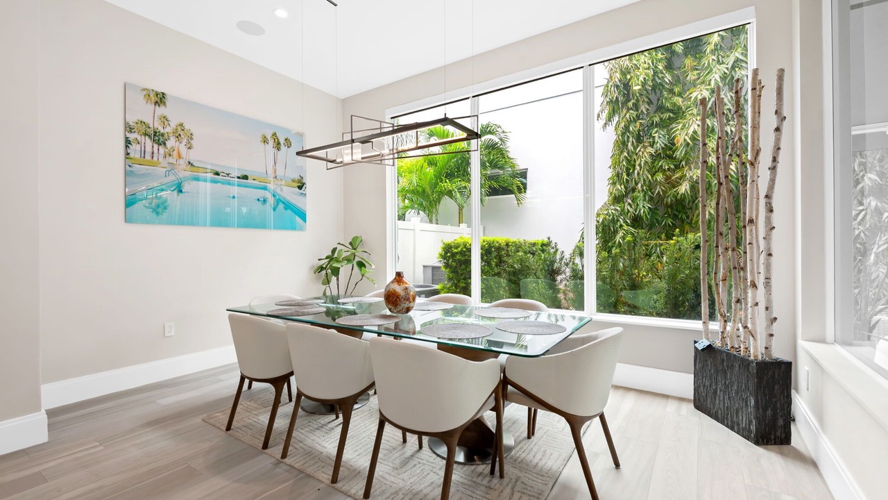 Photo of Others in Dolphin Isles