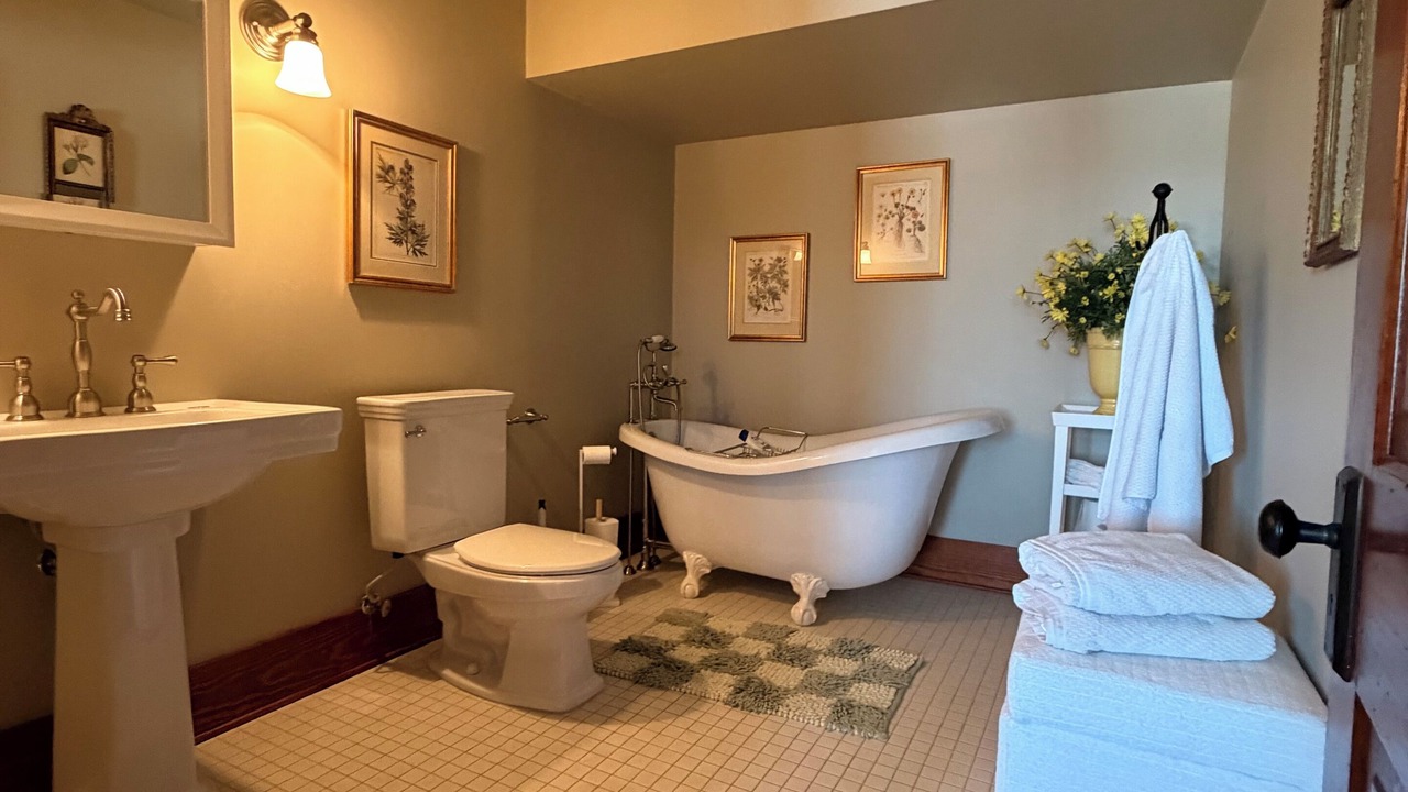 Photo of Bathroom in Story