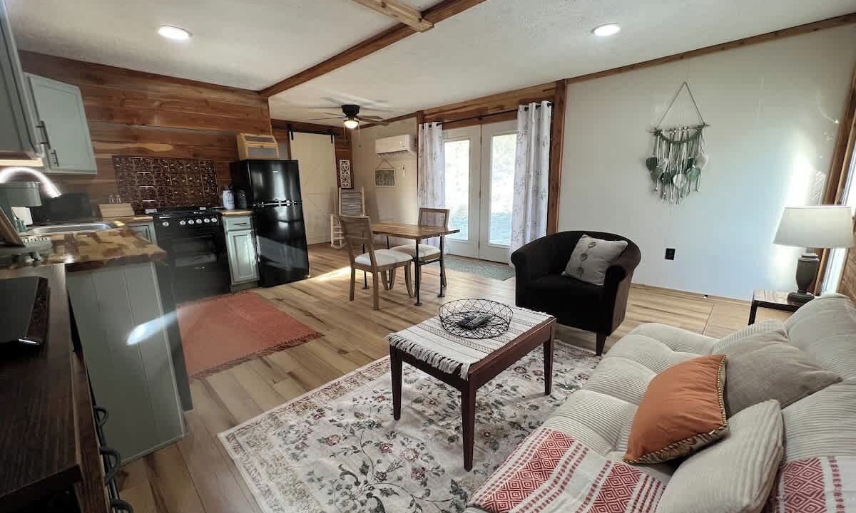 Photo of Livingroom in Sugar Tree