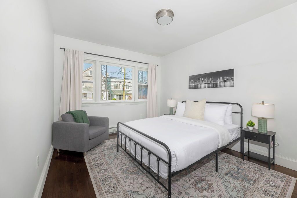 Photo of Bedroom in Bayonne