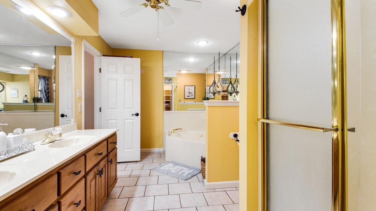 Photo of Bathroom in Mid America