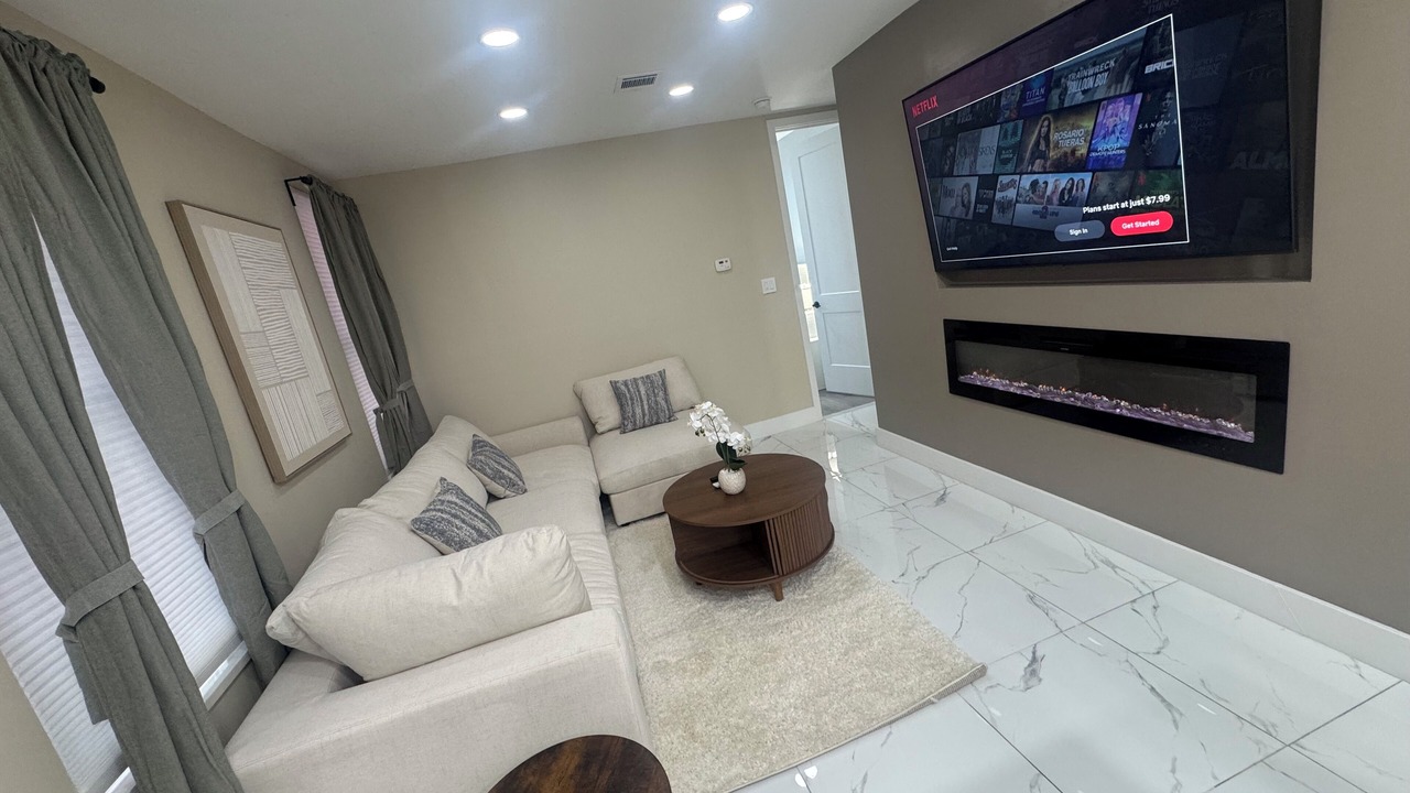 Photo of Livingroom in West New York