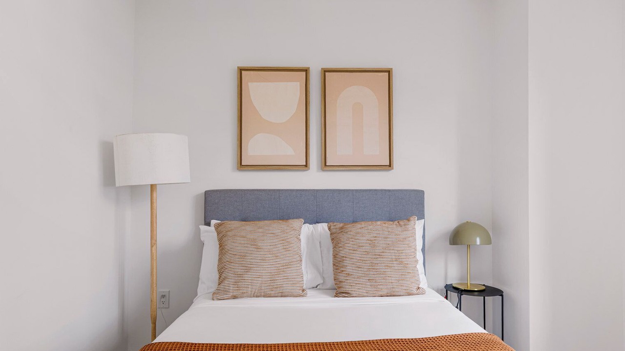 Photo of Bedroom in Hunters Point