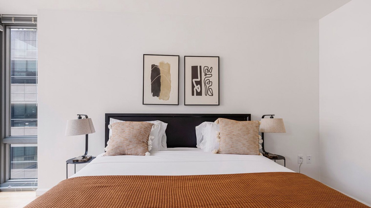 Photo of Bedroom in Hunters Point