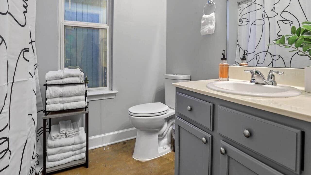 Photo of Bathroom in Uptown