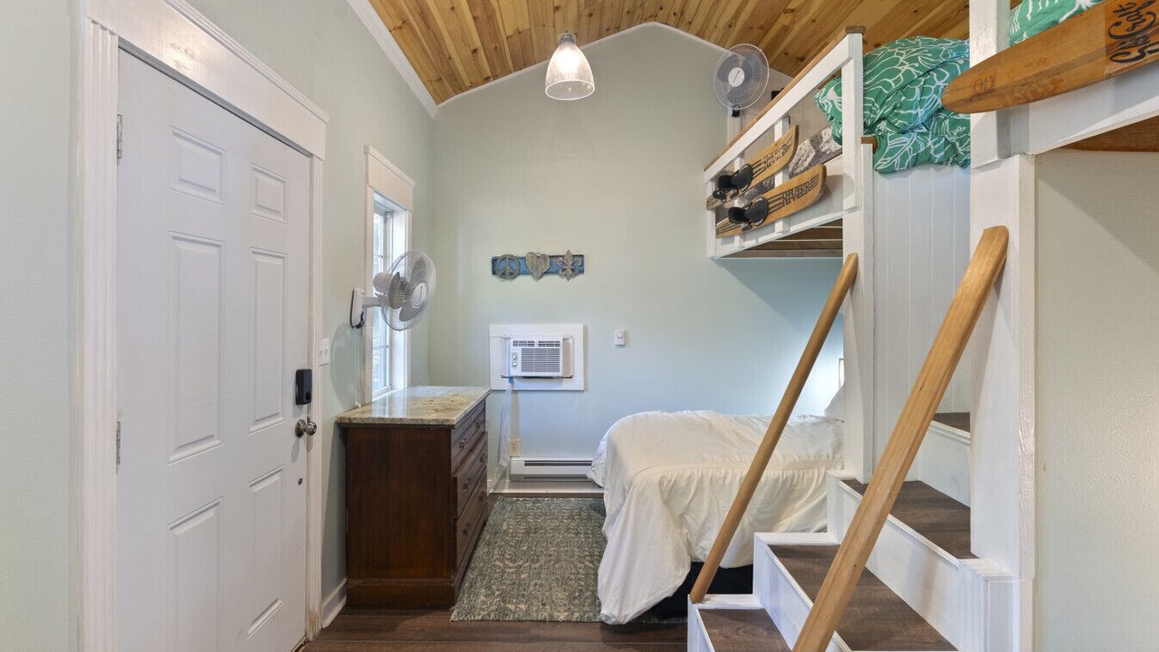 Photo of Bedroom in Shirley