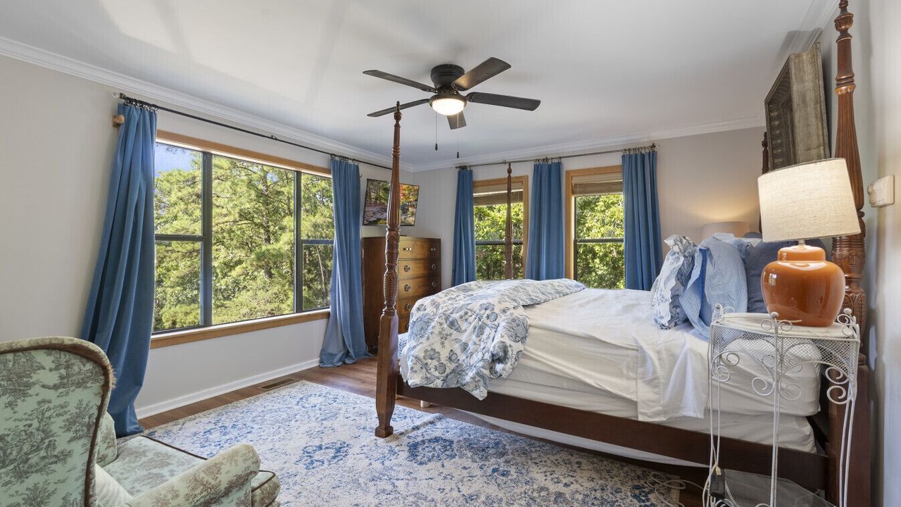 Photo of Bedroom in Shirley
