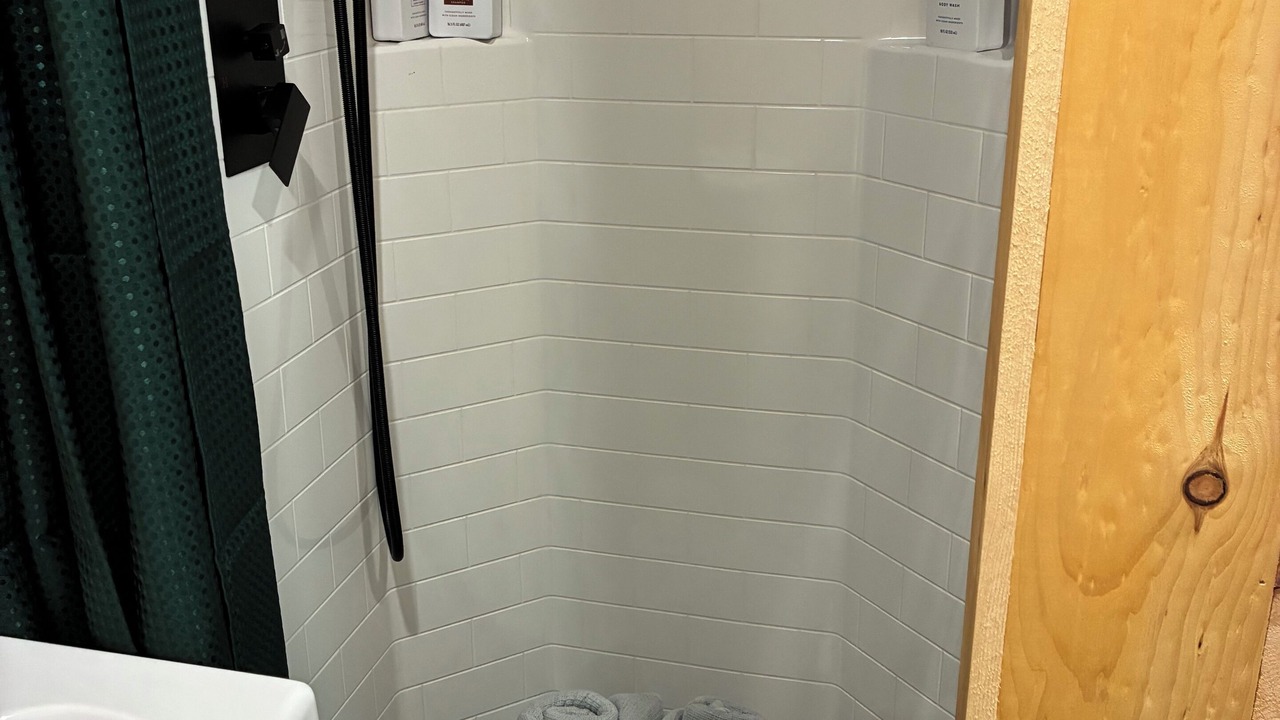Photo of Bathroom in Jasper