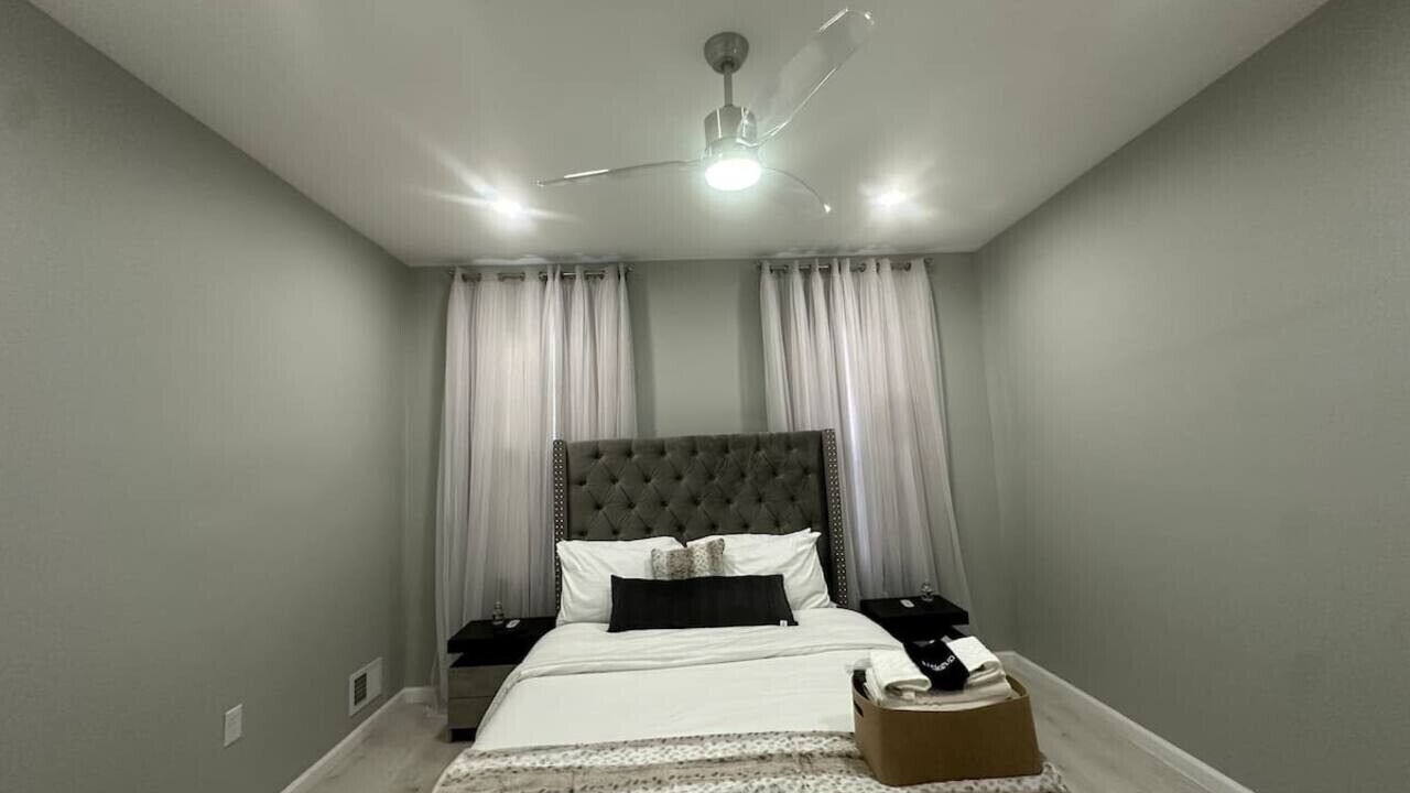 Photo of Bedroom in Weequahic