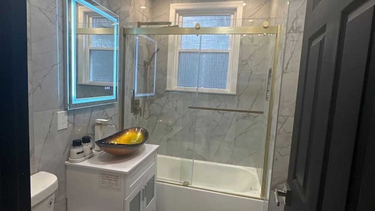 Photo of Bathroom in Weequahic