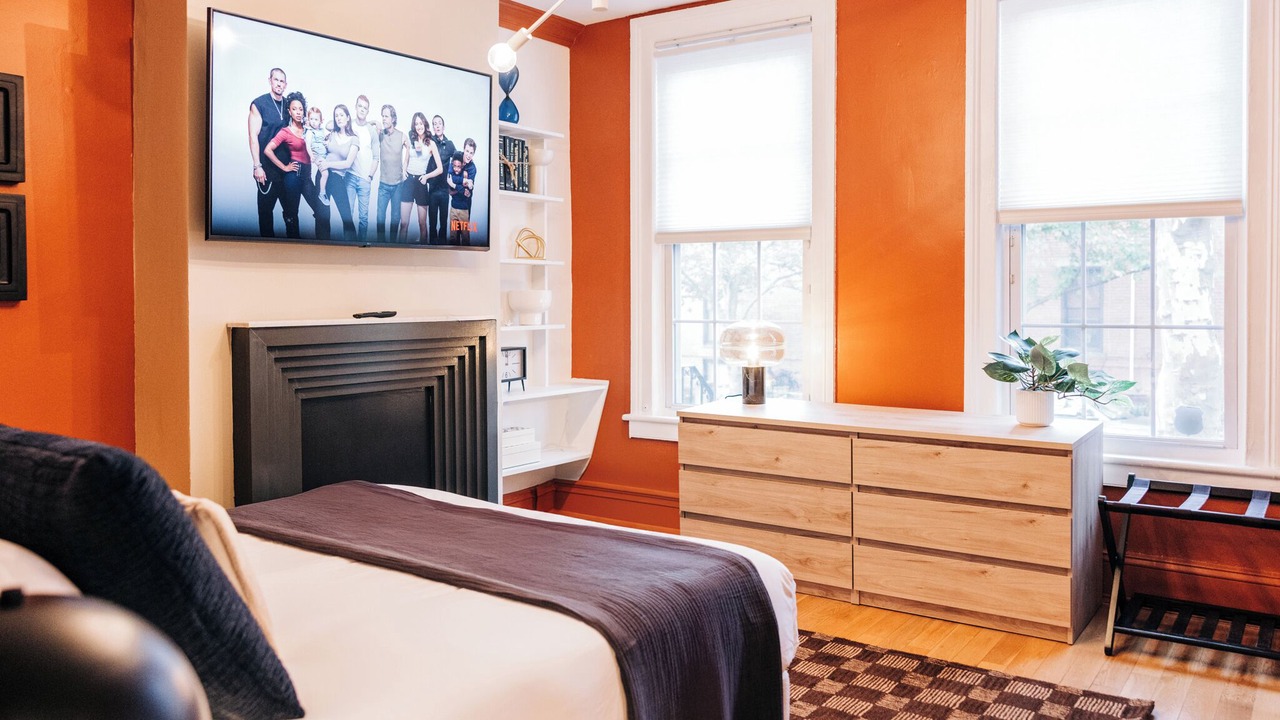 Photo of Bedroom in Historic Downtown