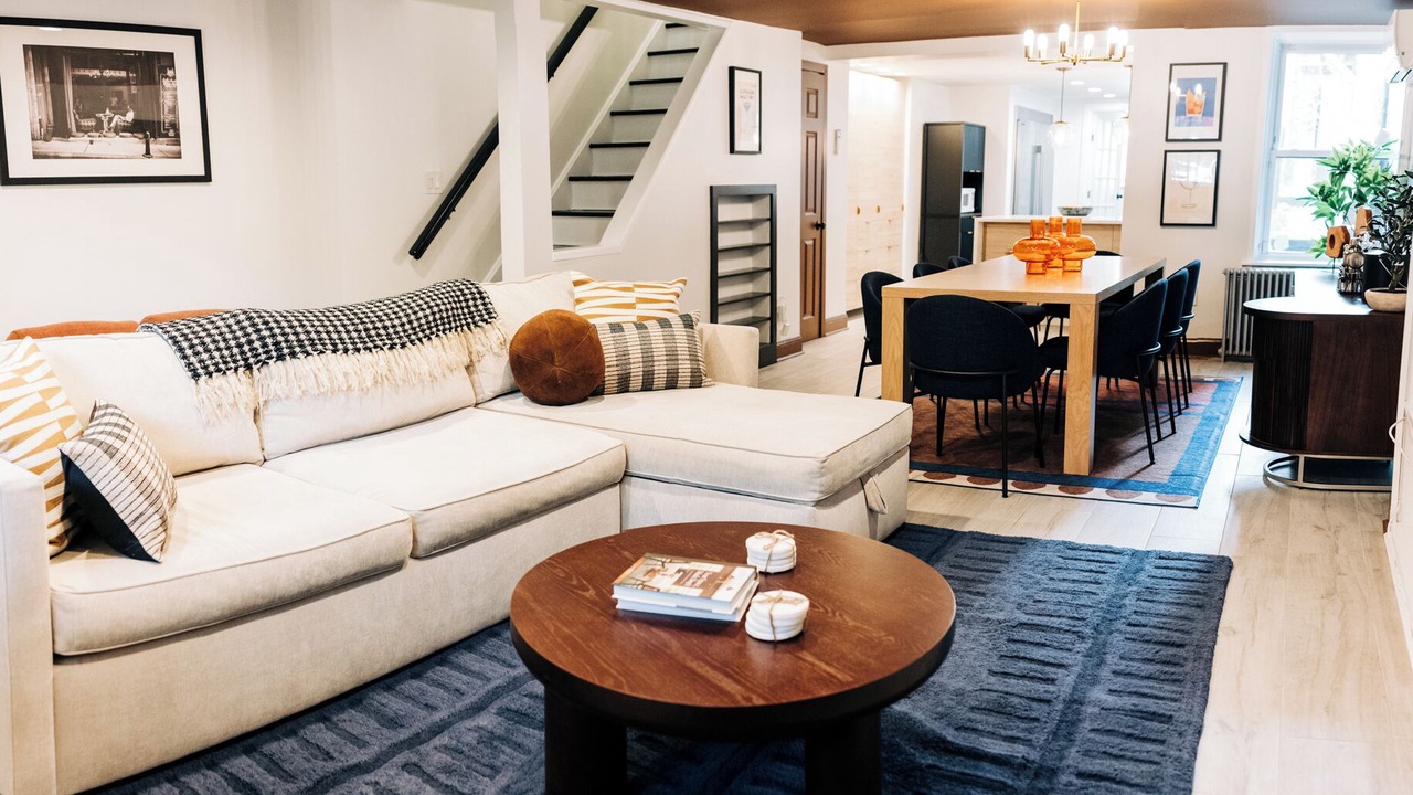 Photo of Livingroom in Historic Downtown