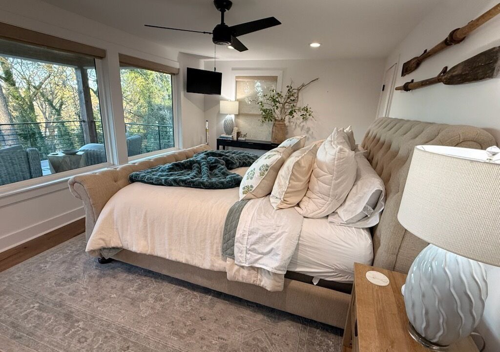 Photo of Bedroom in Lake Hamilton