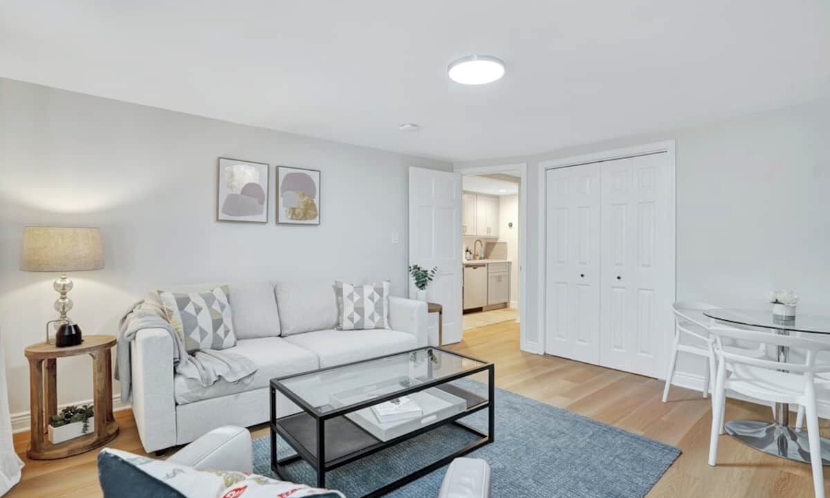Photo of Livingroom in Historic Downtown