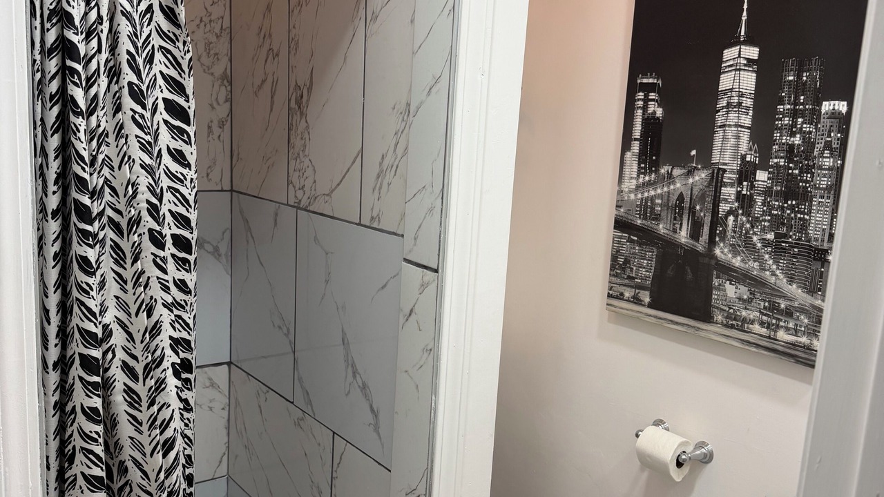 Photo of Bathroom in South Memphis
