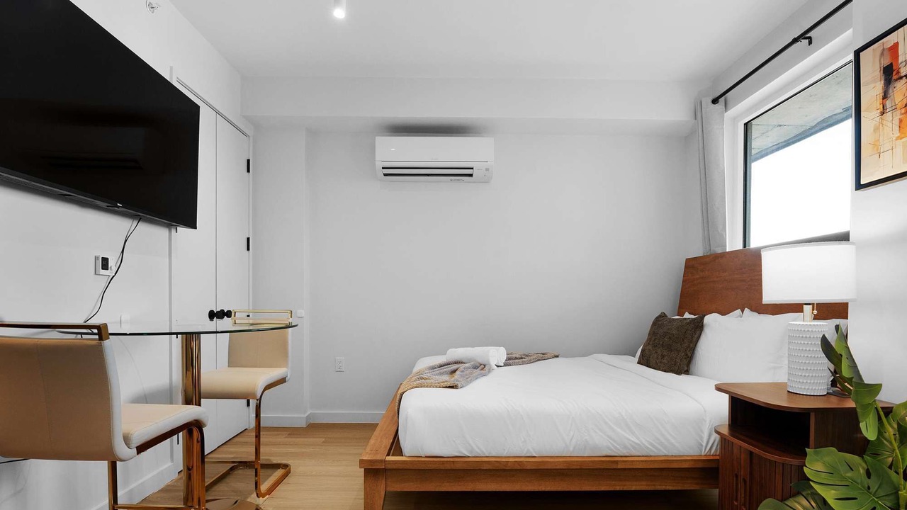 Photo of Bedroom in Greenpoint