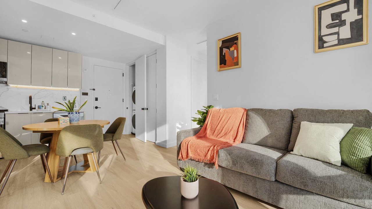 Photo of Livingroom in Greenpoint
