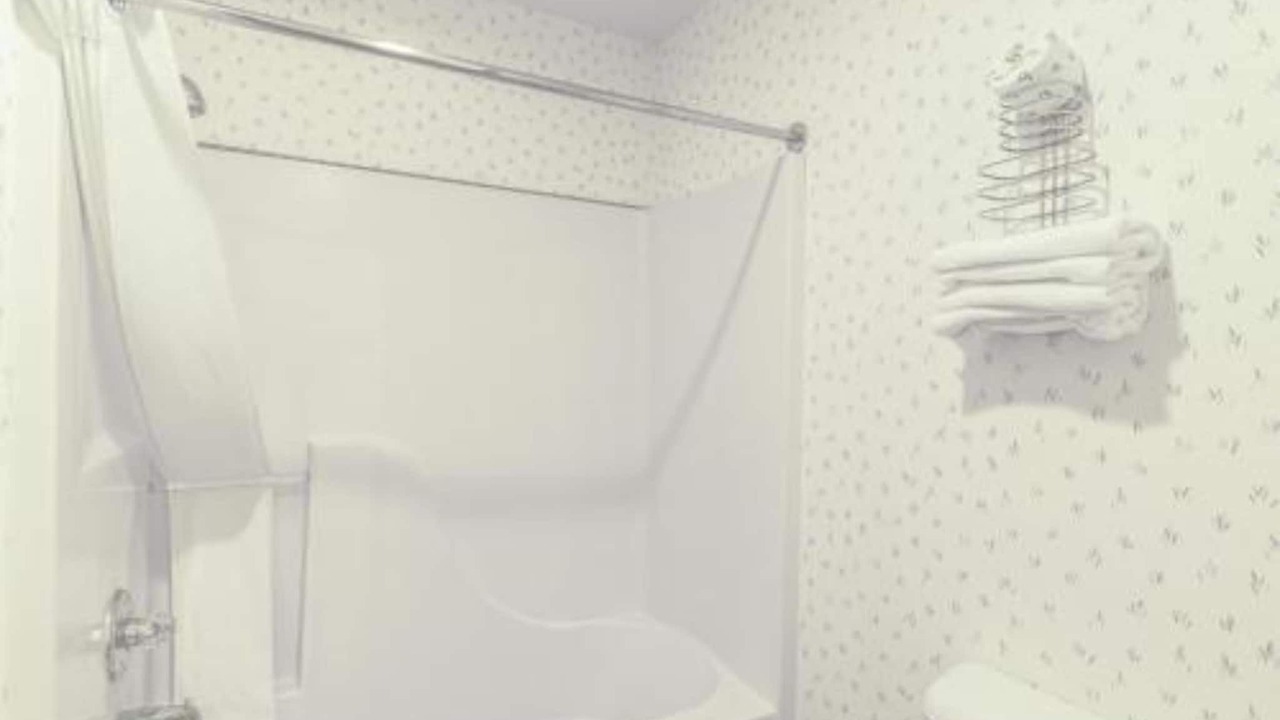 Photo of Bathroom in Eureka Springs