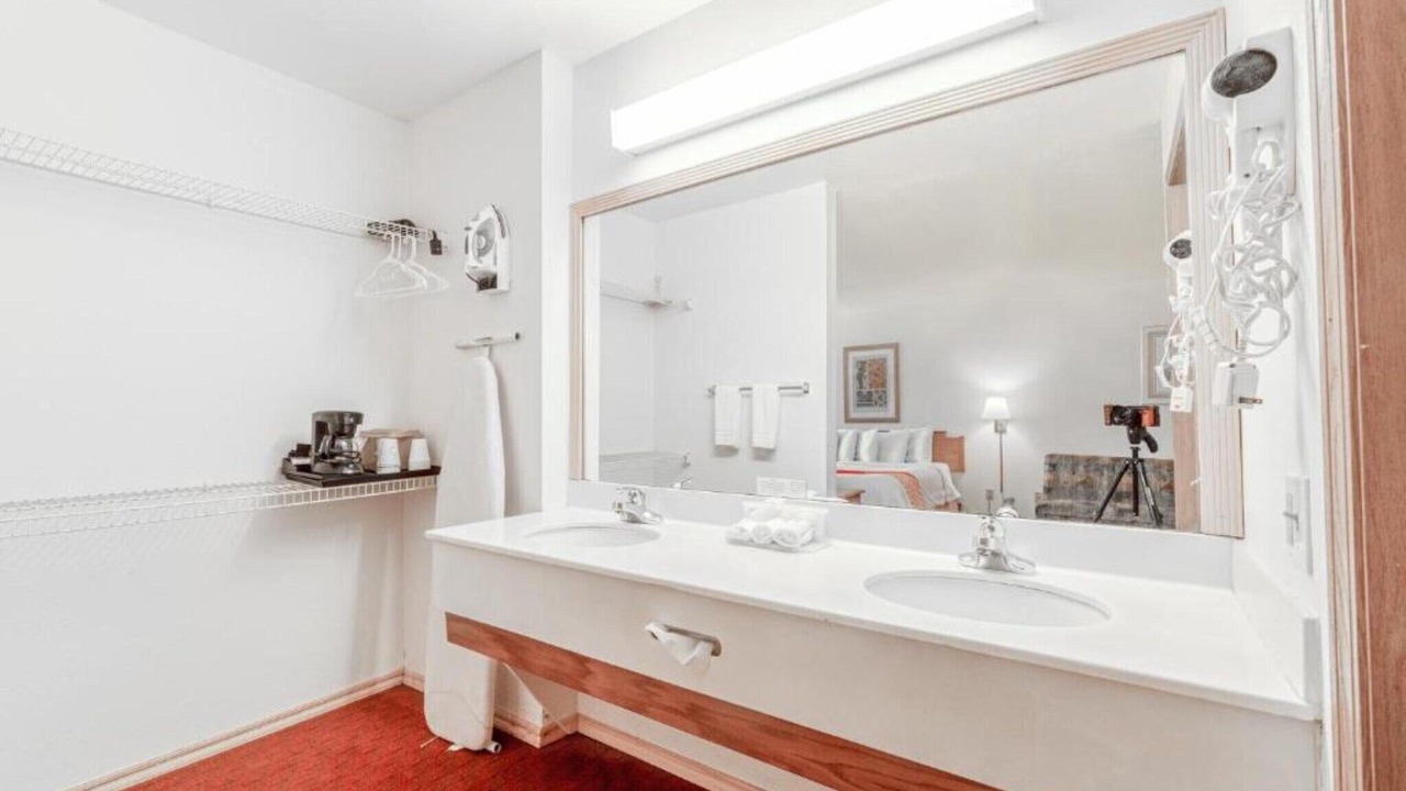 Photo of Bathroom in Eureka Springs