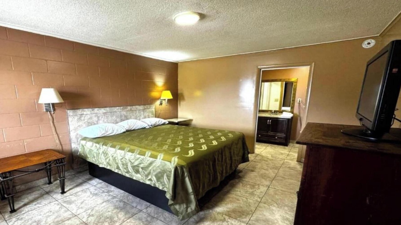 Photo of Bedroom in Forrest City