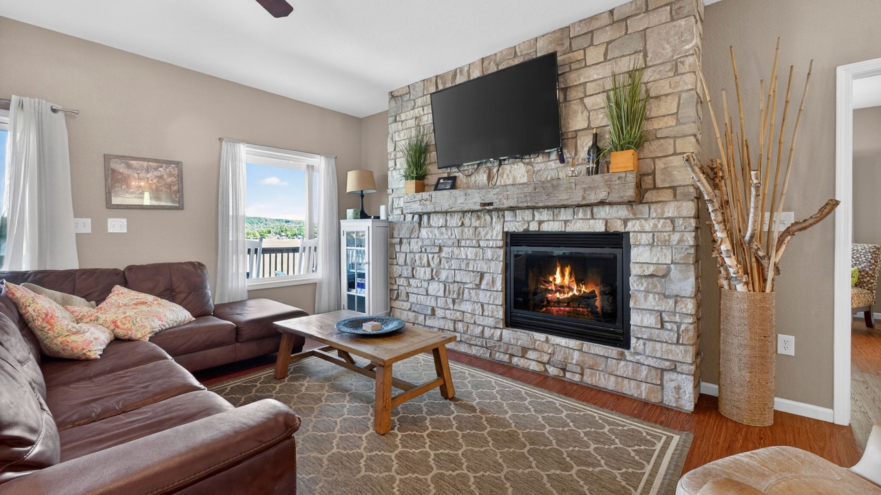 Photo of Livingroom in Lake of the Ozarks