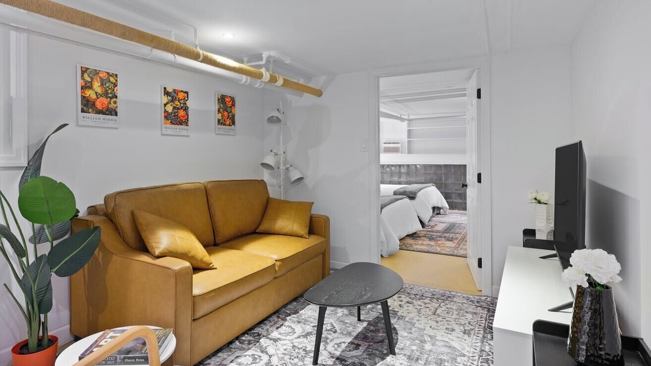 Photo of Livingroom in The Heights