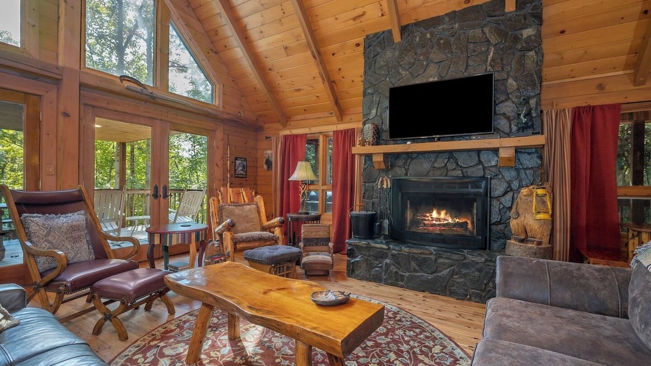 Photo of Livingroom in Lake Lure
