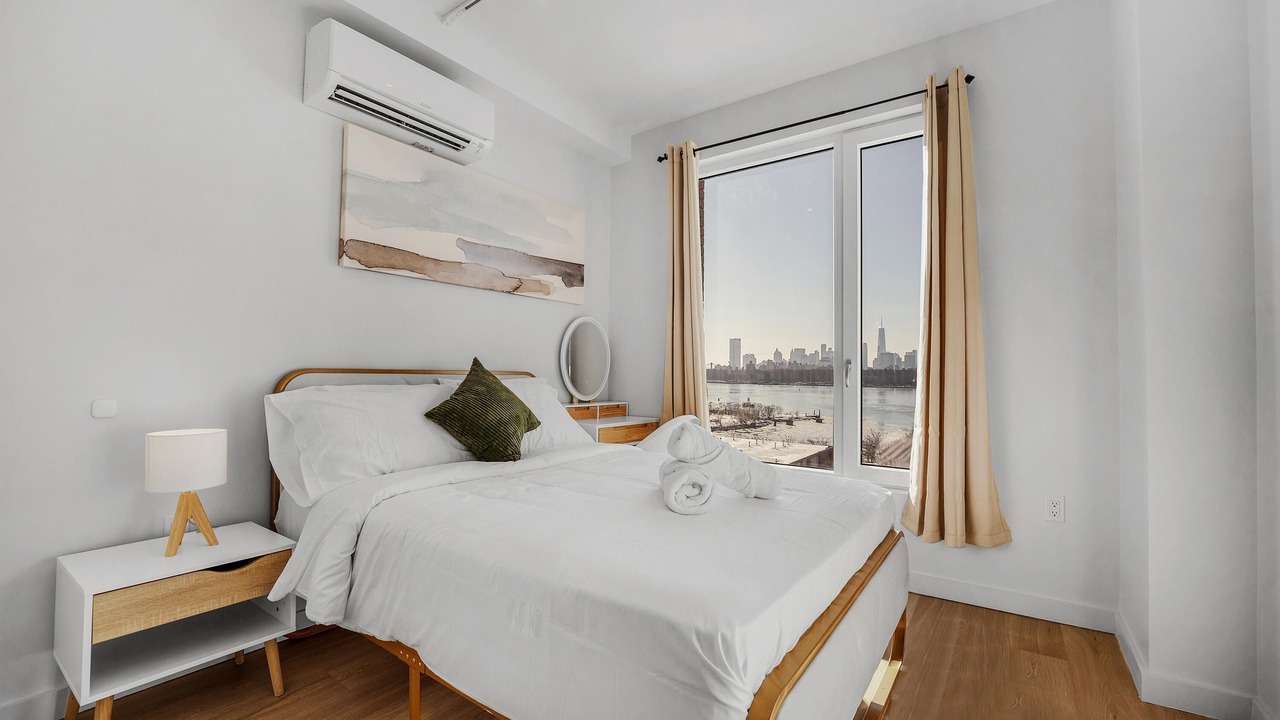 Photo of Bedroom in Greenpoint