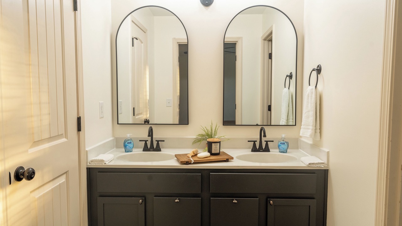 Photo of Bathroom in Grandview