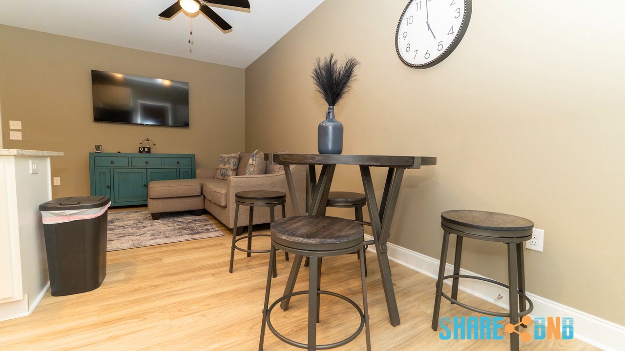 Photo of Livingroom in Jacksonville