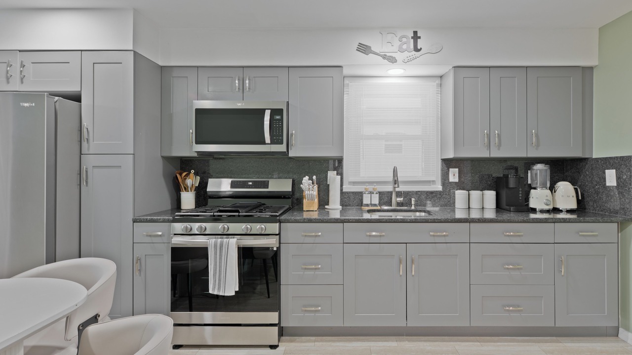 Photo of Kitchen in Guttenberg