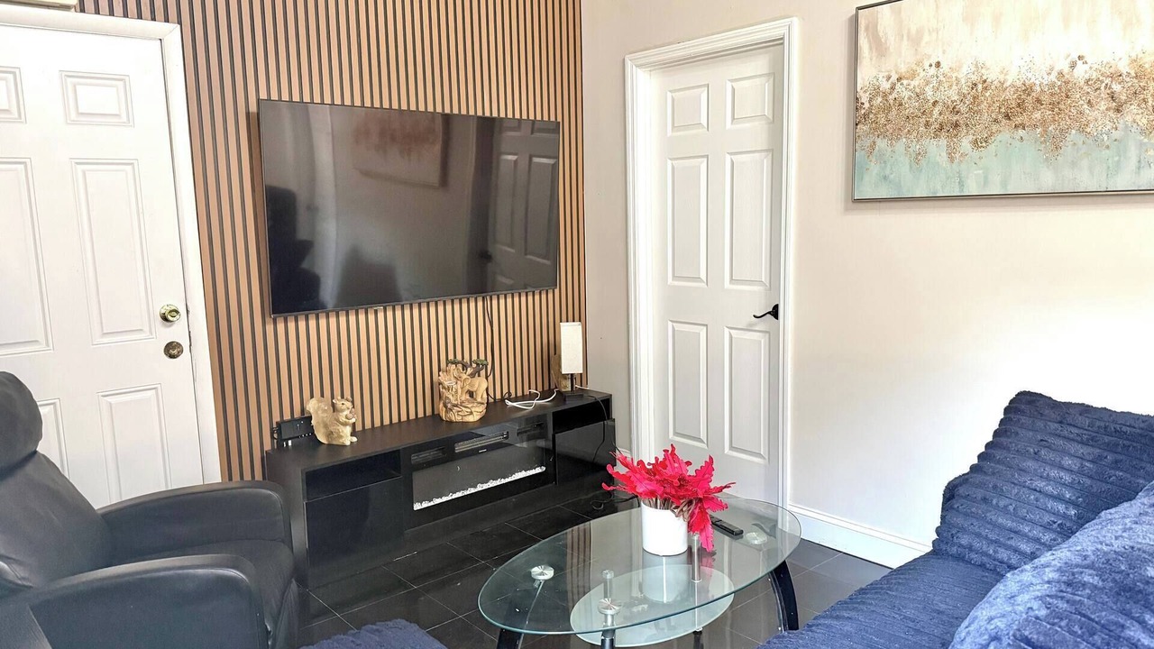 Photo of Livingroom in Guttenberg