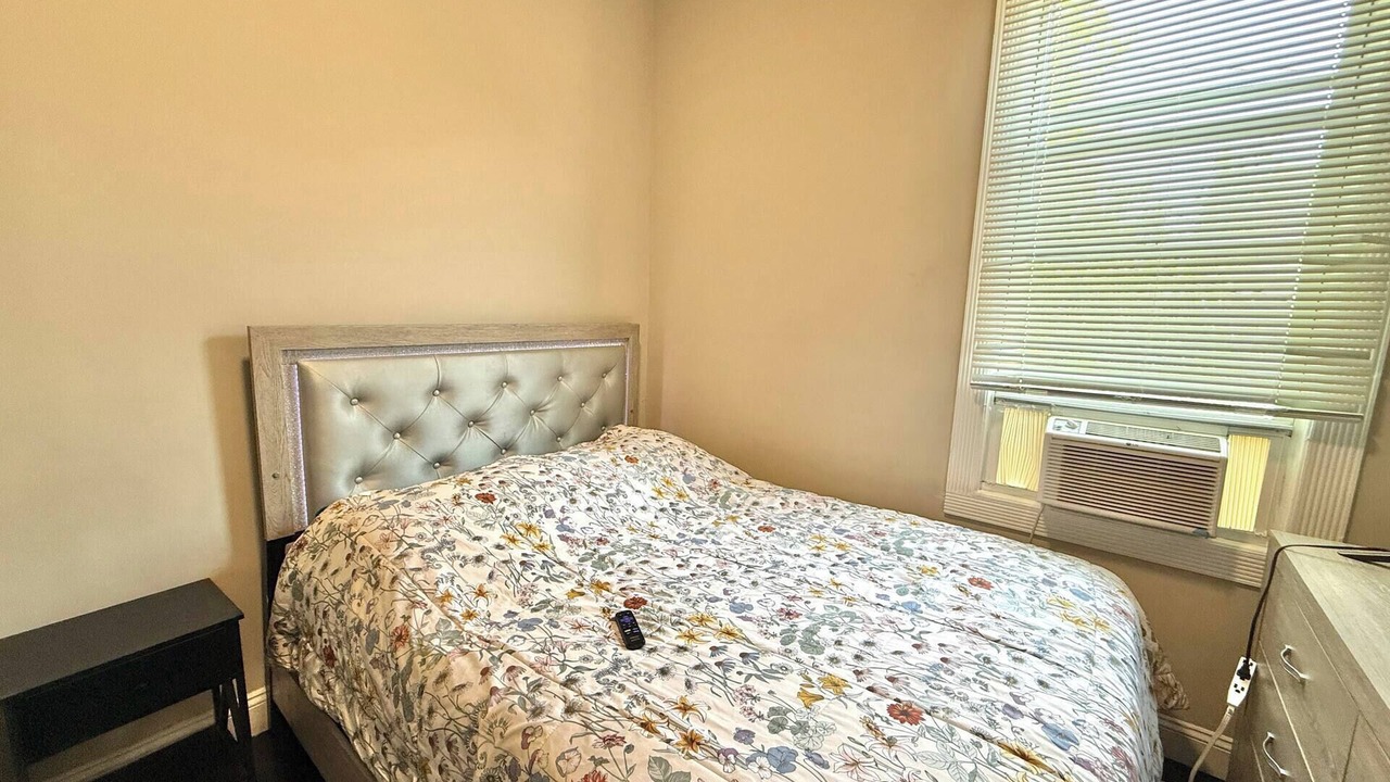 Photo of Bedroom in Guttenberg