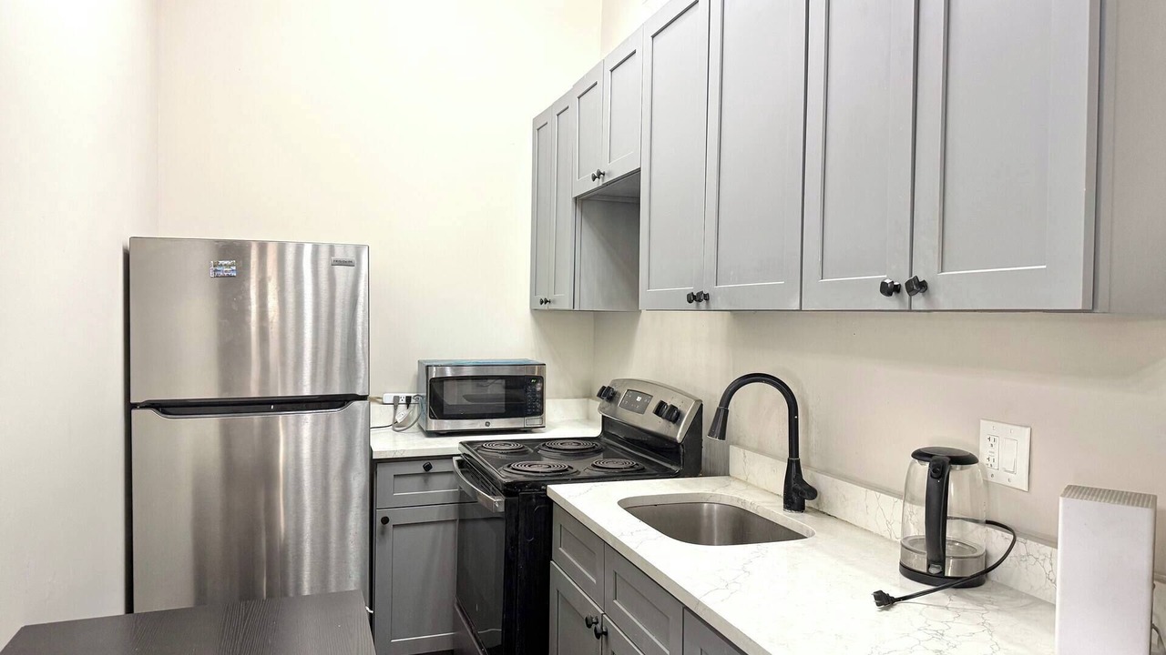 Photo of Kitchen in Guttenberg