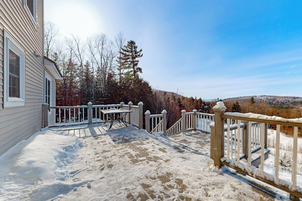 Photo of Patio Balcony in Stratton and Bromley Ski Areas