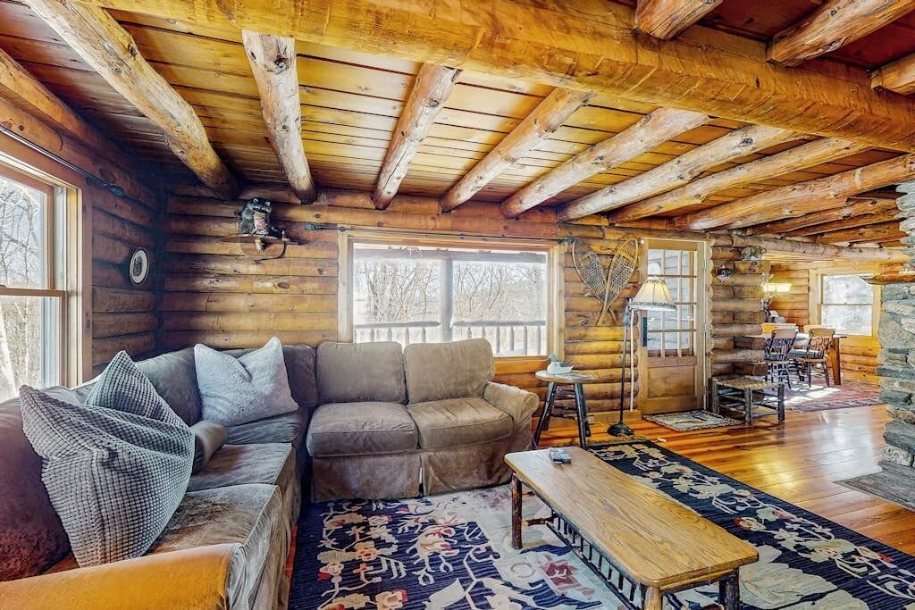 Photo of Livingroom in Bethel