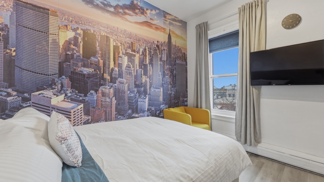 Photo of Bedroom in Guttenberg