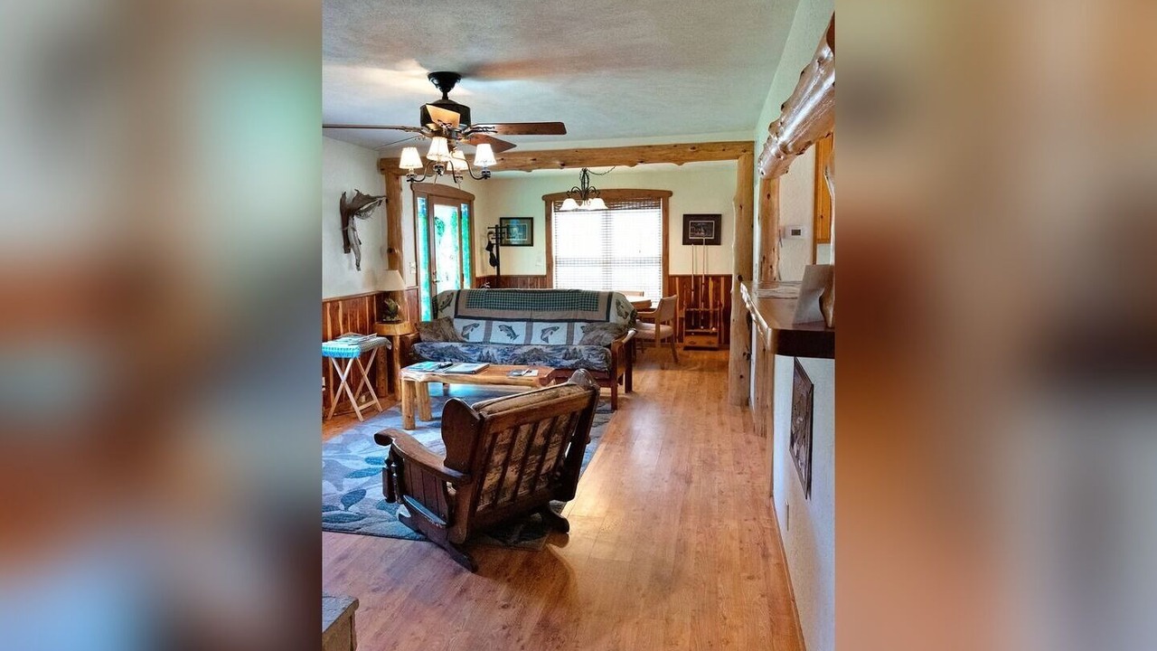Photo of Livingroom in Calico Rock