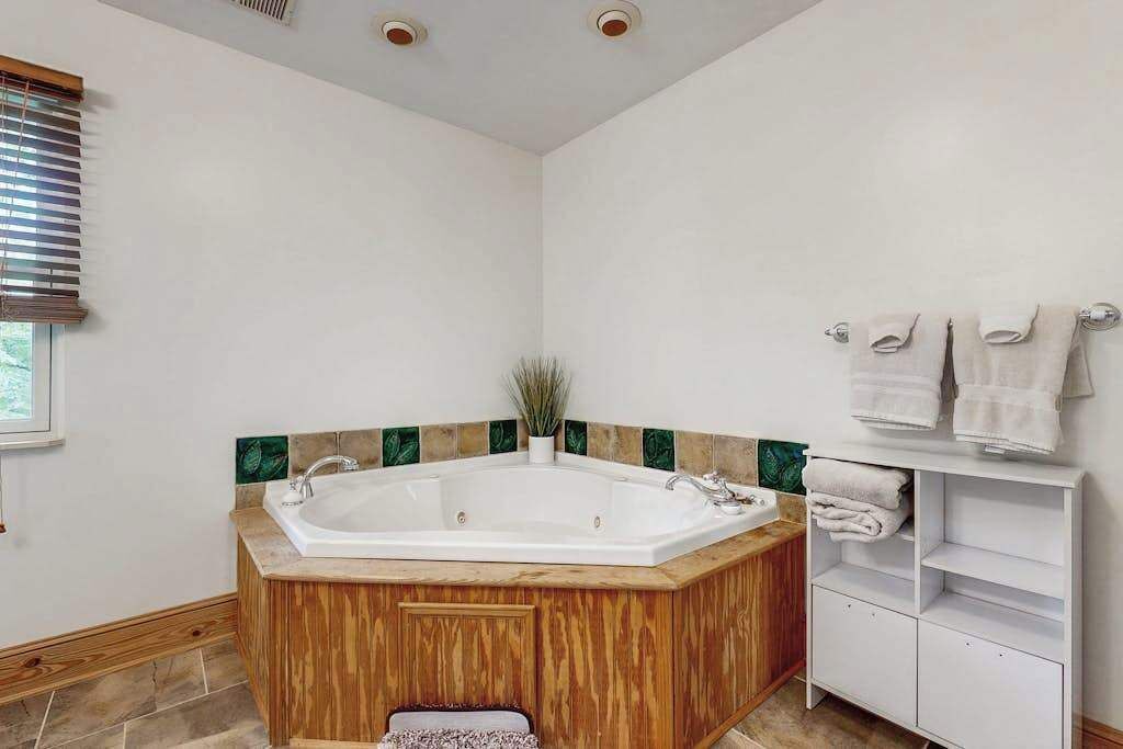 Photo of Bathroom in Marshall