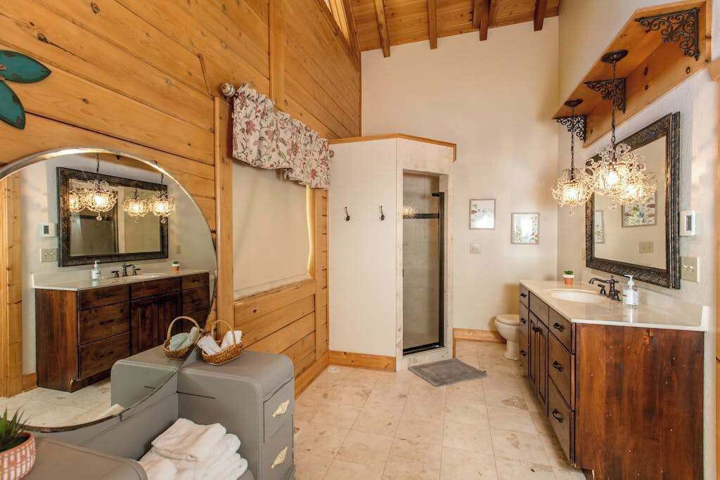 Photo of Bathroom in Rutherfordton