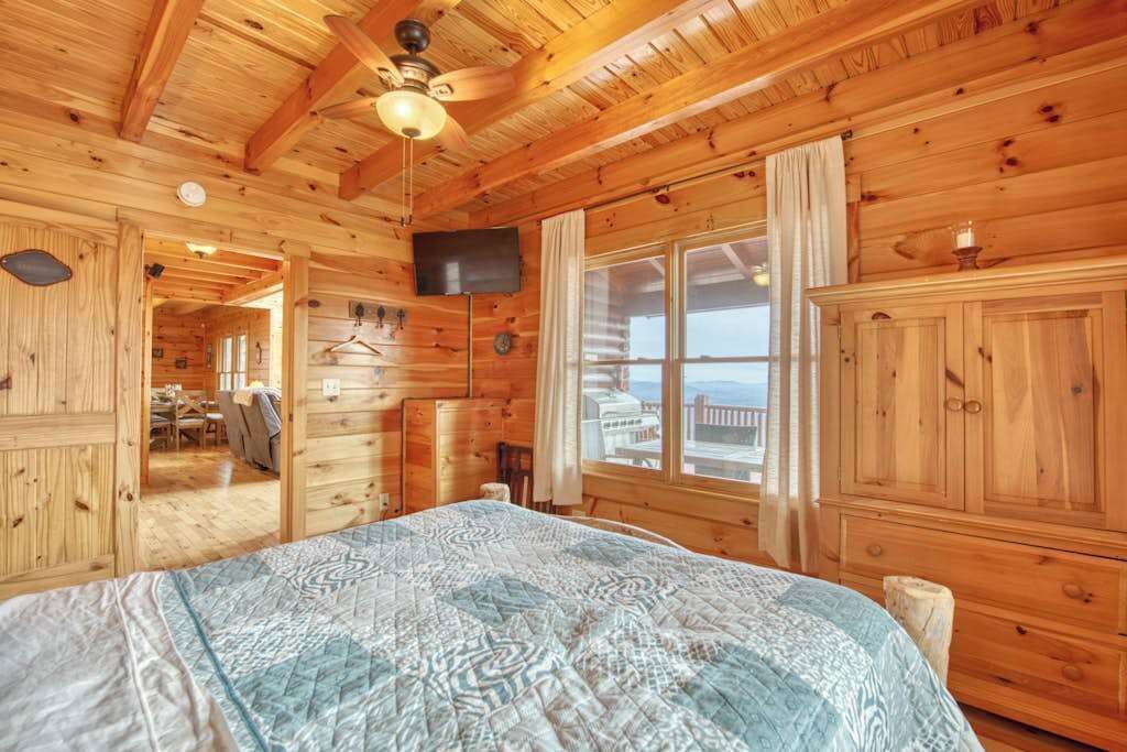Photo of Bedroom in Lake Lure
