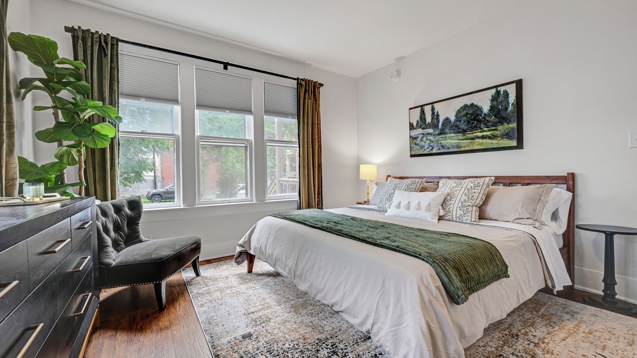 Photo of Bedroom in Southmoreland