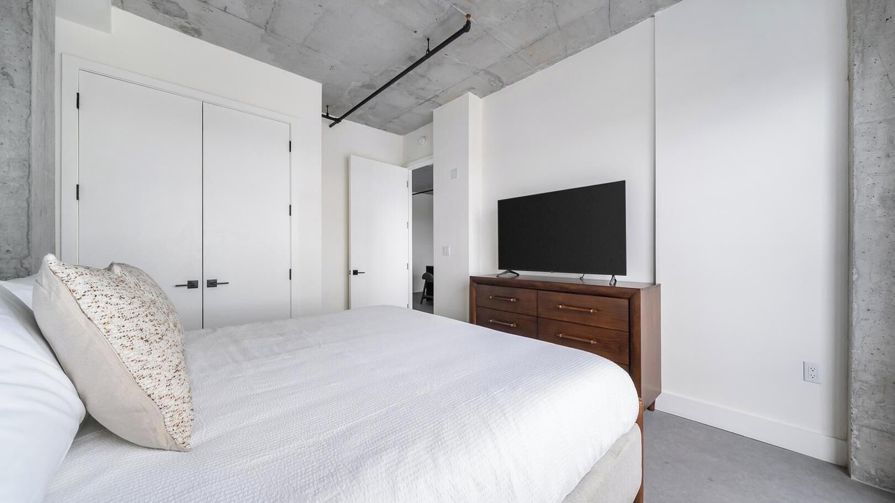 Photo of Bedroom in Ironbound District