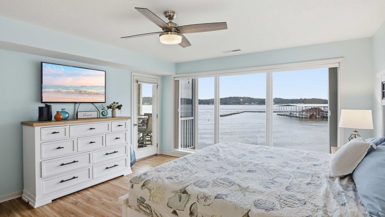 Photo of Bedroom in Village of Four Seasons