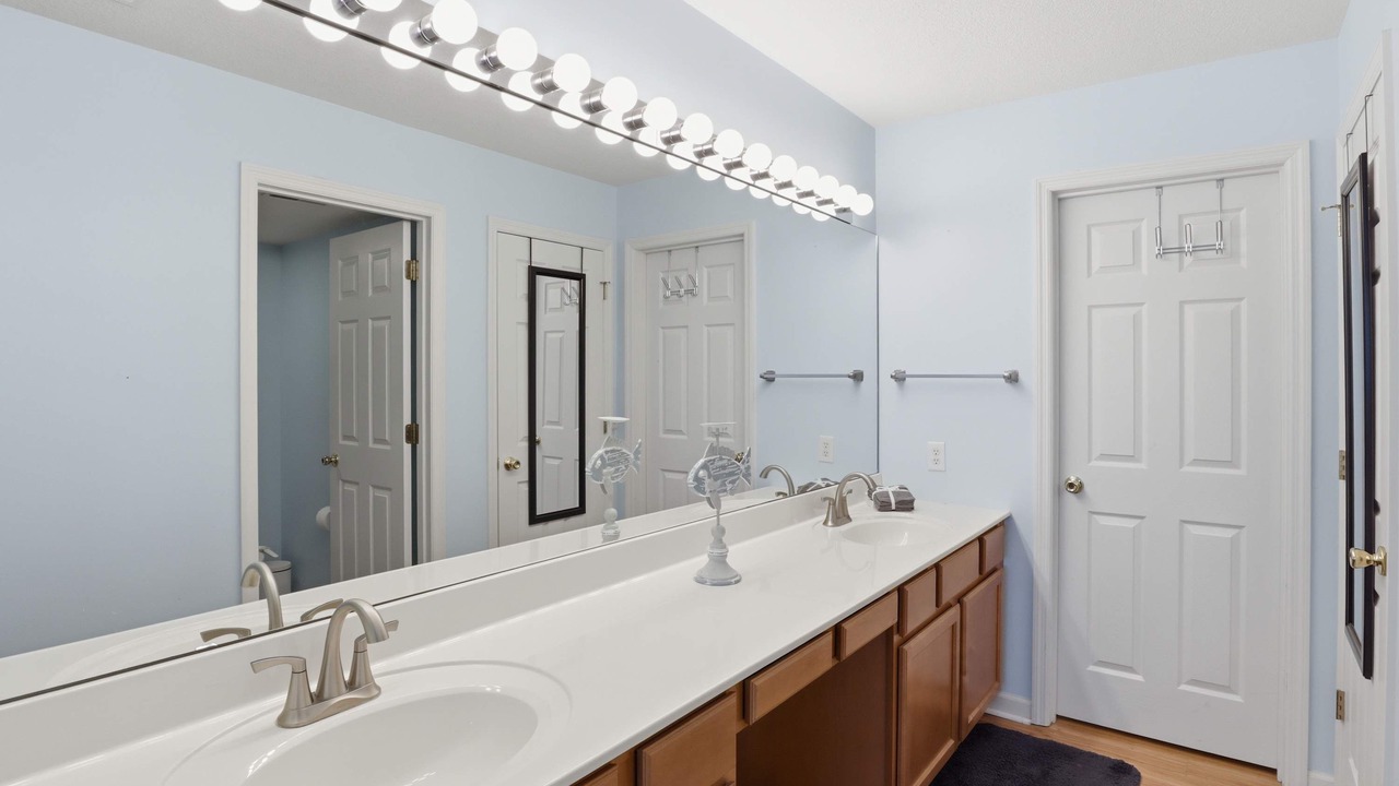 Photo of Bathroom in Village of Four Seasons