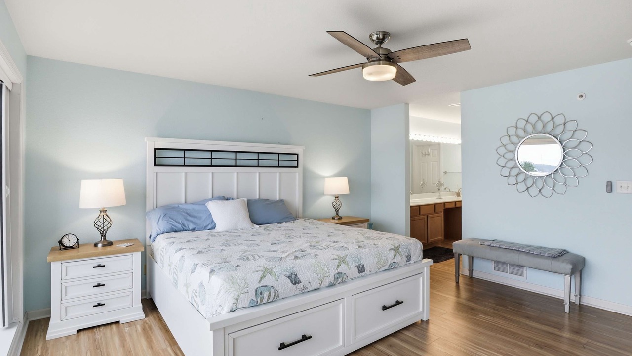 Photo of Bedroom in Village of Four Seasons