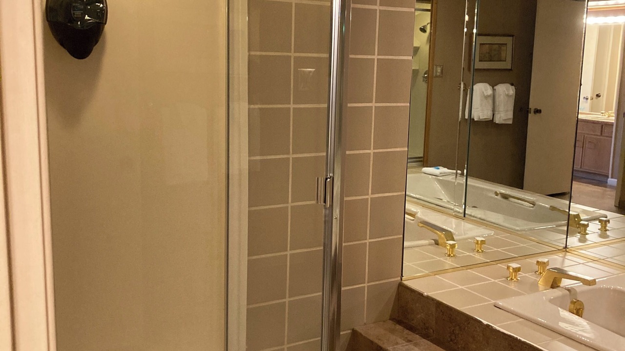 Photo of Bathroom in Lake Hamilton