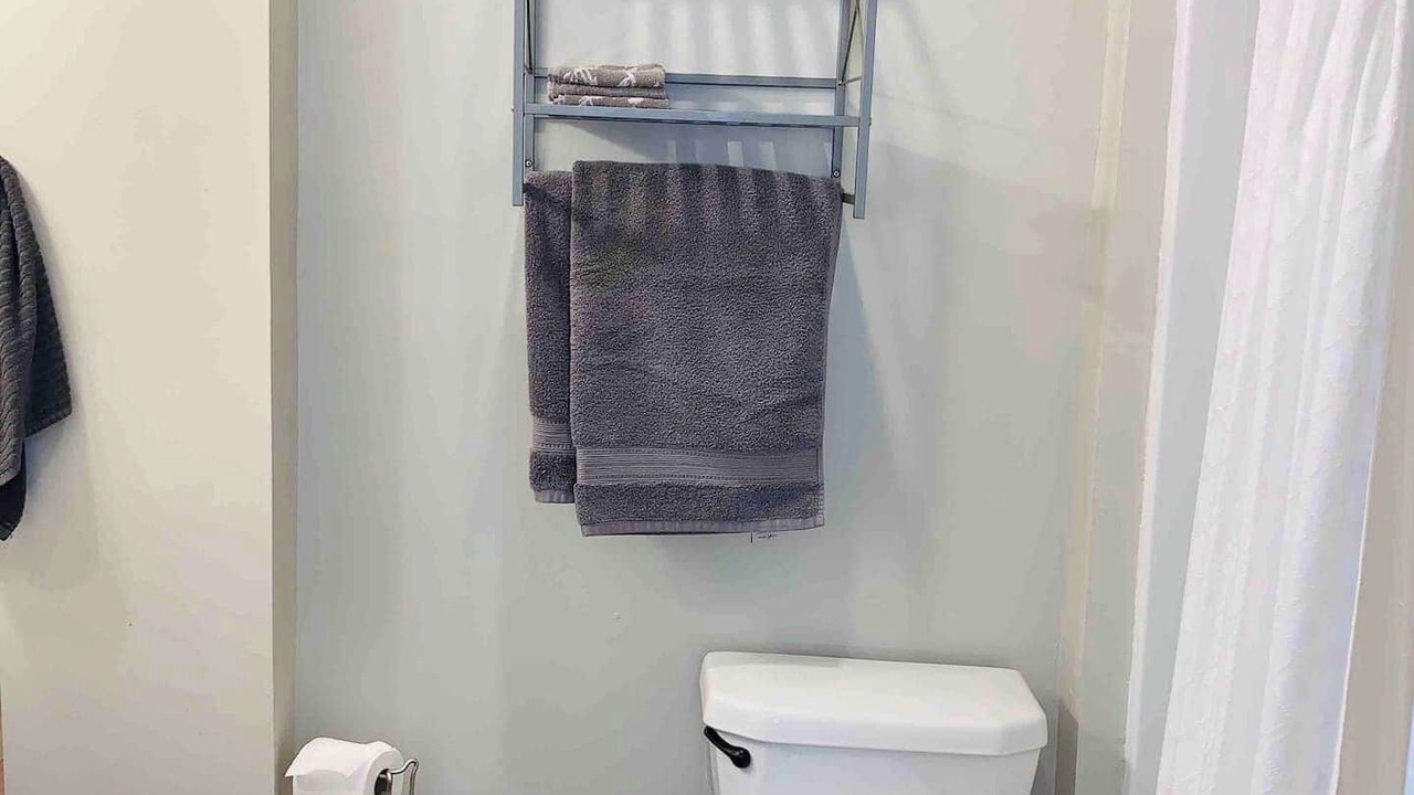 Photo of Bathroom in East Memphis
